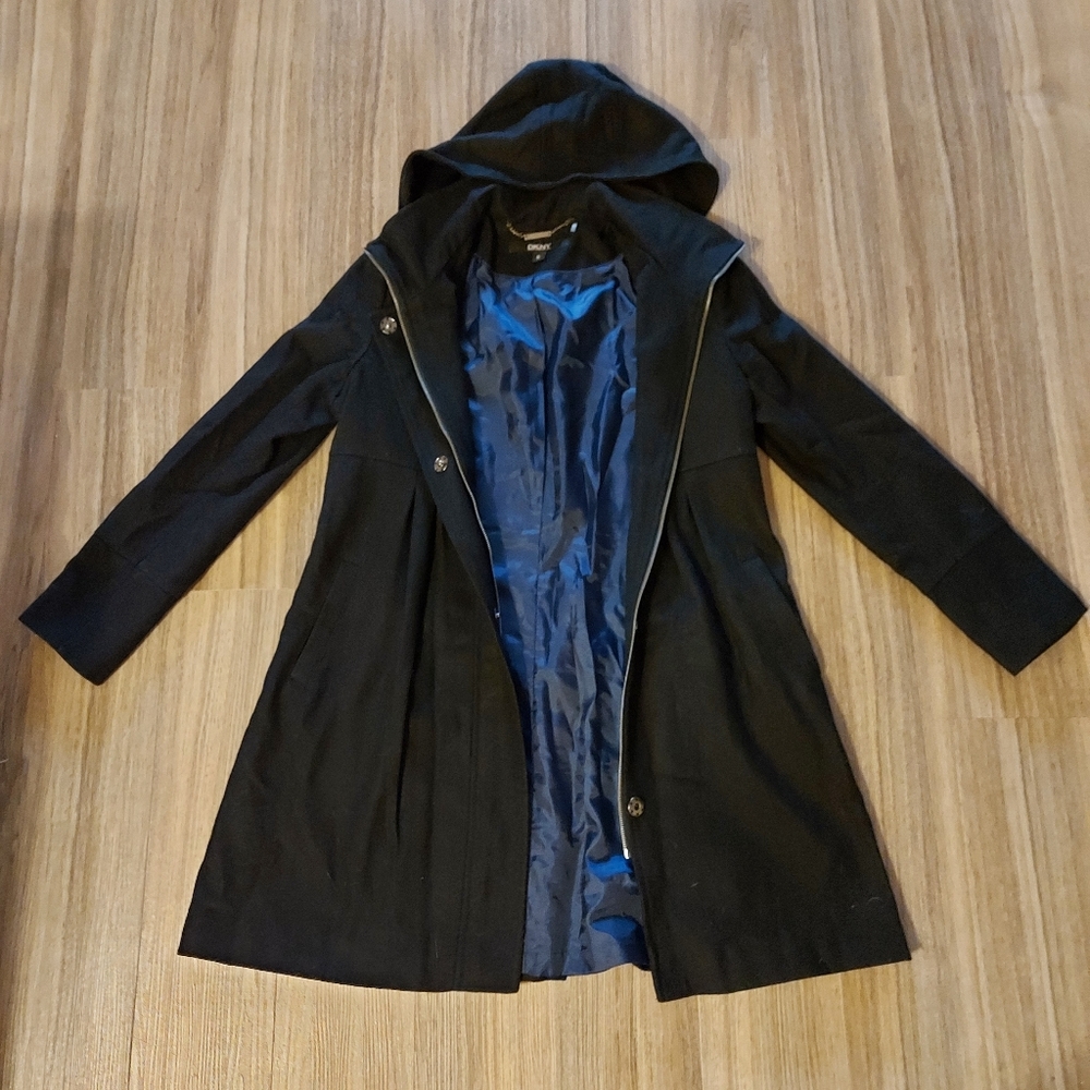 Gorgeous DKNY black princess coat